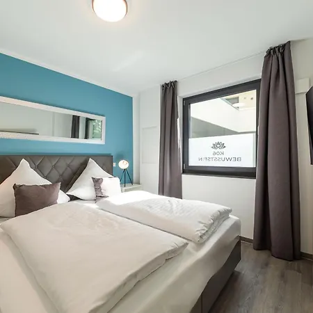 Bewusstsein - Modernes Mit Terrasse, Walk-in-dusche & Wellnesszugang Apartment