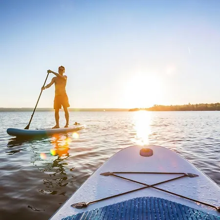 Bewusstsein - Modernes Mit Terrasse, Walk-in-dusche & Wellnesszugang * Krakow am See