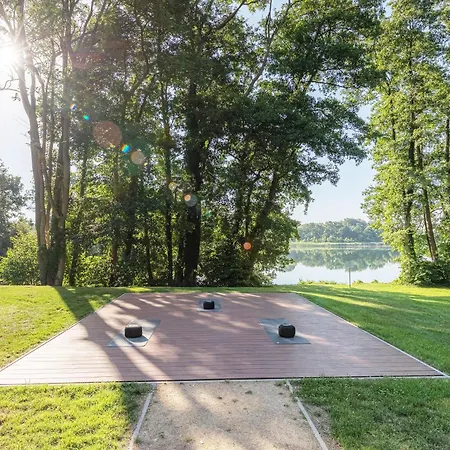 Bewusstsein - Modernes Mit Terrasse, Walk-in-dusche & Wellnesszugang * Krakow am See